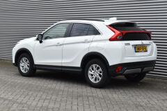 Mitsubishi-Eclipse Cross-4